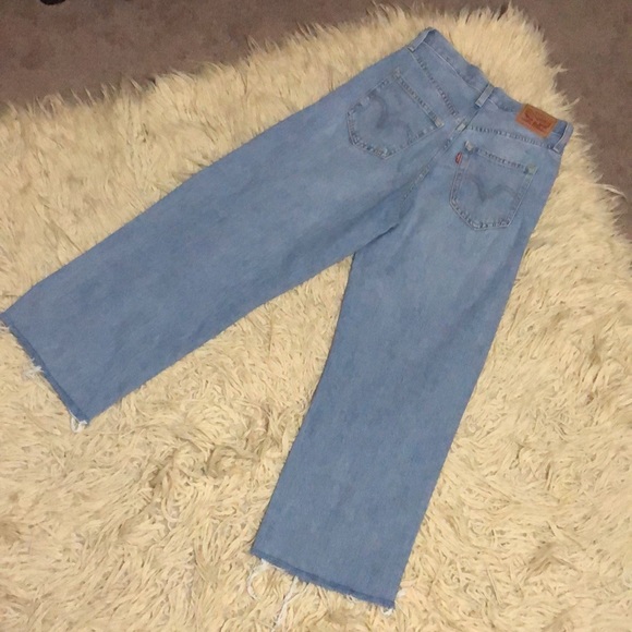Levi’s High Waisted Straight Raw Hem Jeans-Sz 25 - Picture 2 of 16